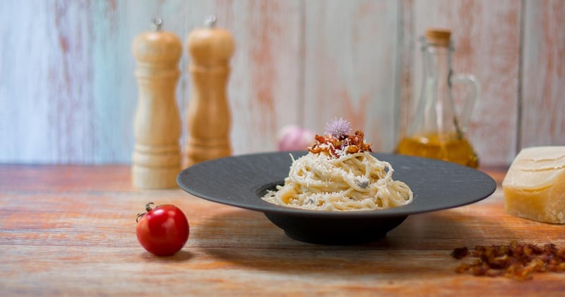 Recette facile de pâtes à la crème et au parmesan onctueuses en 15 minutes